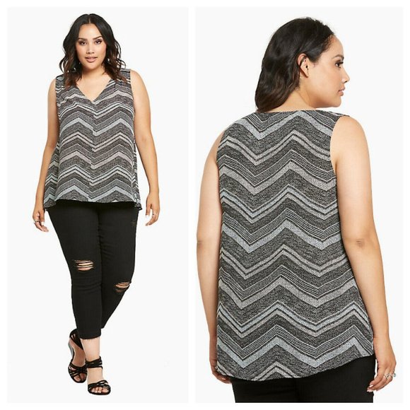 TORRID 1X 16 18 Tank Top Shirt Shell Abstract Chevron Georgette Hi-Lo Black - Picture 1 of 4